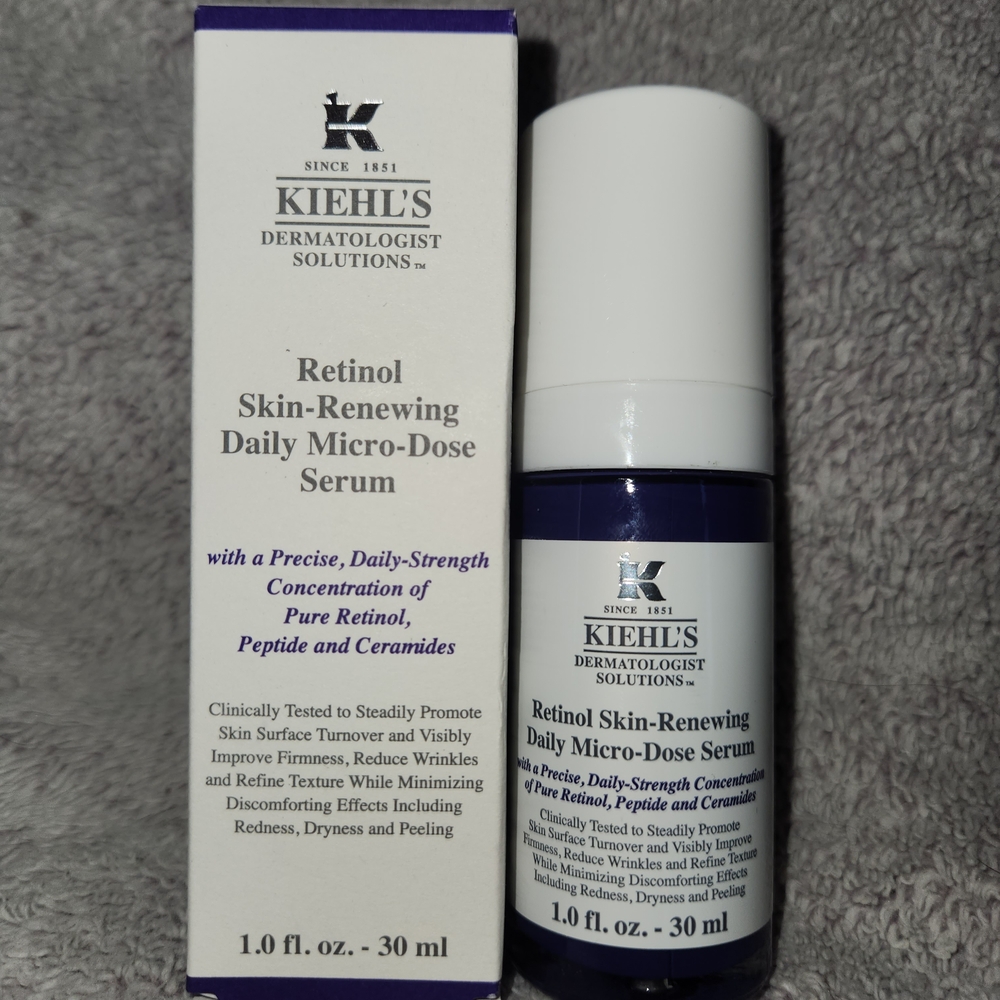 Kiehl's Retinol Micro-Dose Serum - White and Blue Packaging